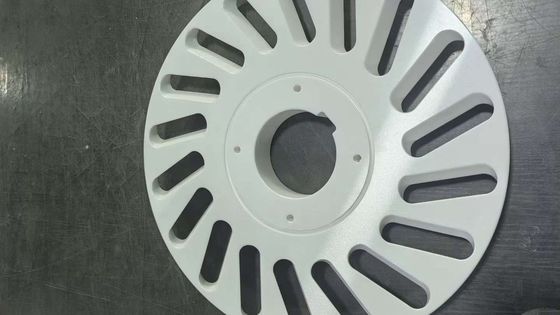 Ceramica ad alta resistenza Al2O3 per isolamento elettrico