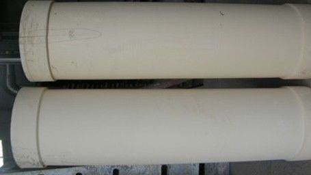 Tubo in ceramica di pressione isostatica di grandi dimensioni 99,7% Alta purezza Al2O3 Tubo in ceramica resistente all'abrasione e alla corrosione