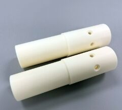 Resistenza di isolamento 1012 Ohm centimetro Ceramica di ossido di alluminio che fornisce capacità di radiofrequenza e isolamento elettrico